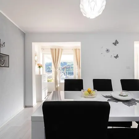 Sea View Doris - Happy Apartment *
